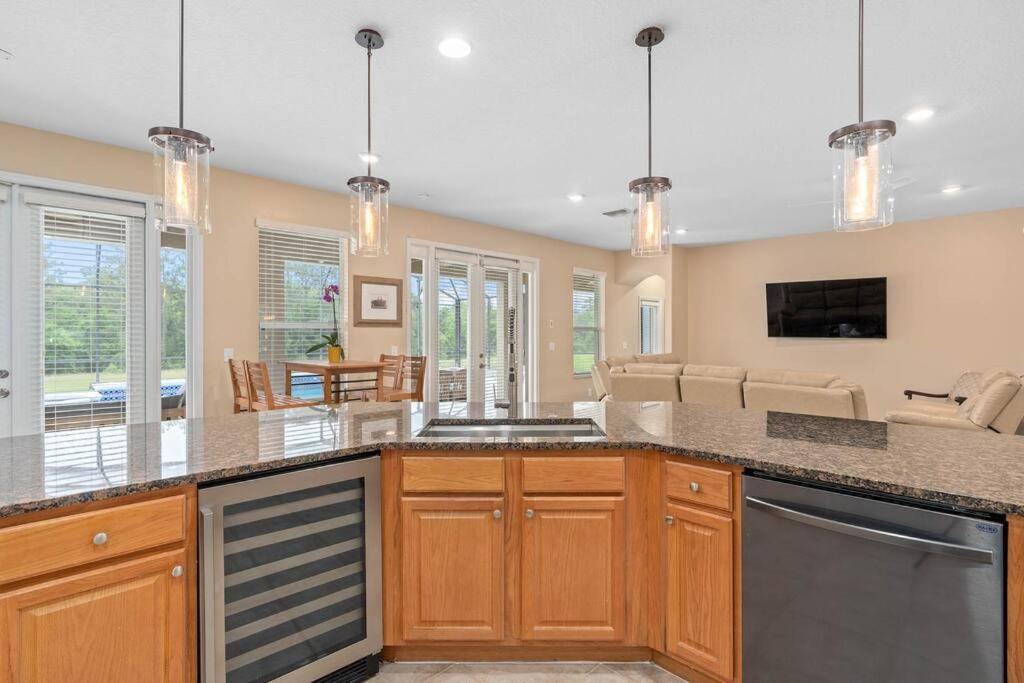 Lakeview W/8 Bedroom 5 Kingsuite 3 Miles To Disney Кисими Екстериор снимка