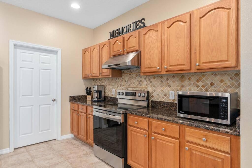 Lakeview W/8 Bedroom 5 Kingsuite 3 Miles To Disney Кисими Екстериор снимка